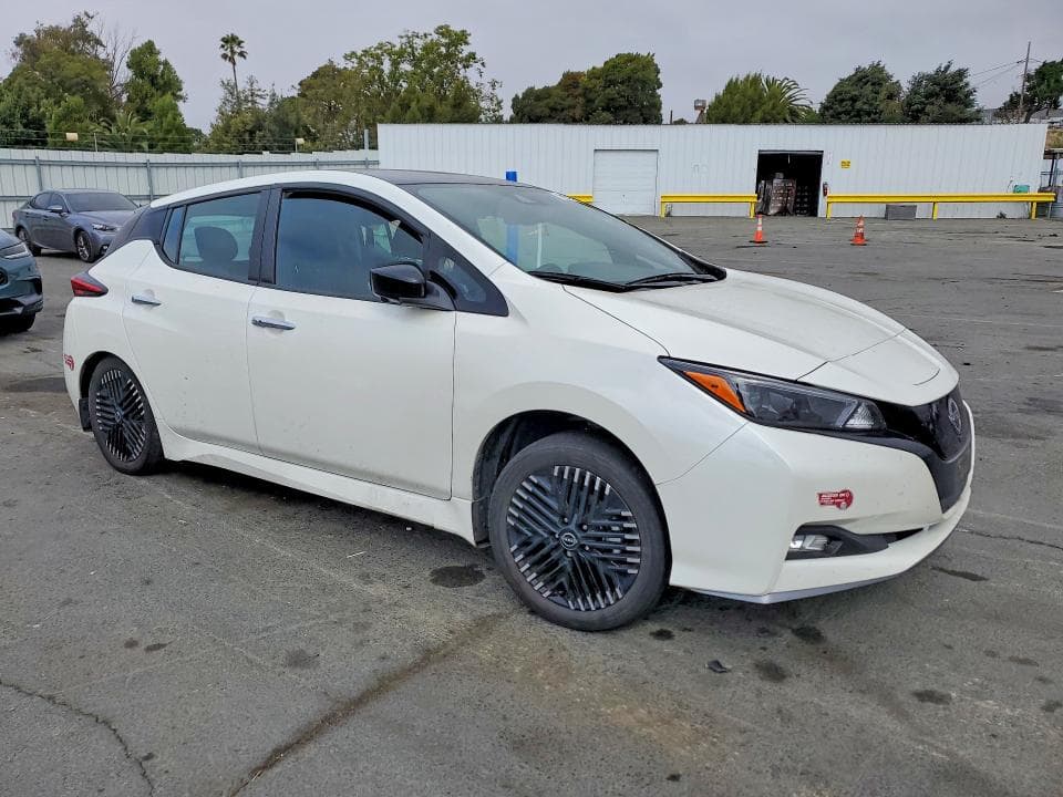 2024 NISSAN LEAF SV PLUS 4