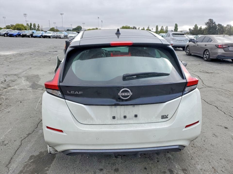 2024 NISSAN LEAF SV PLUS 6