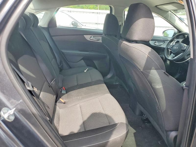 2024 KIA FORTE LXS LXS 10