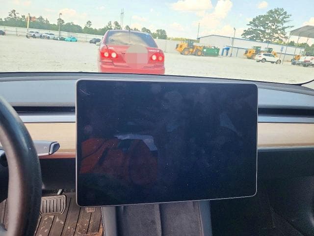 2023 TESLA MODEL 3 9