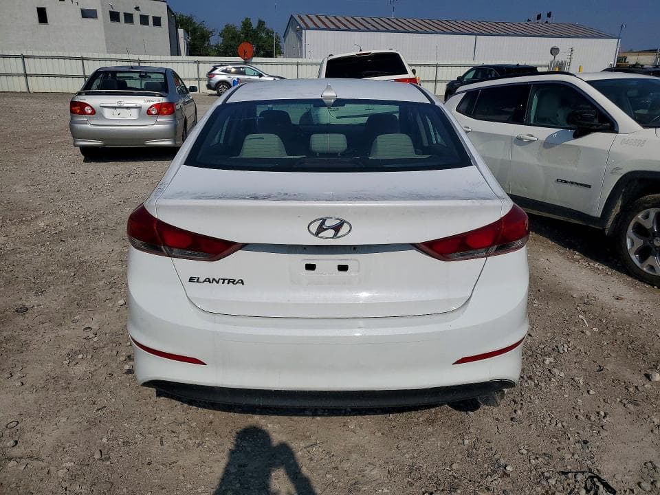 2017 HYUNDAI ELANTRA SE 6