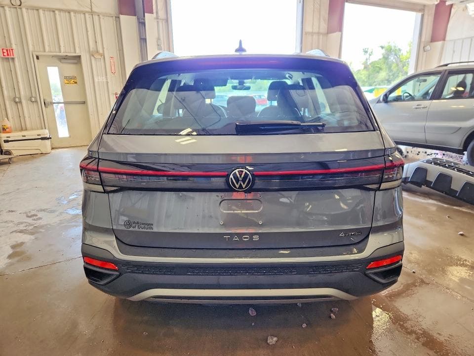 2025 VOLKSWAGEN TAOS S 6