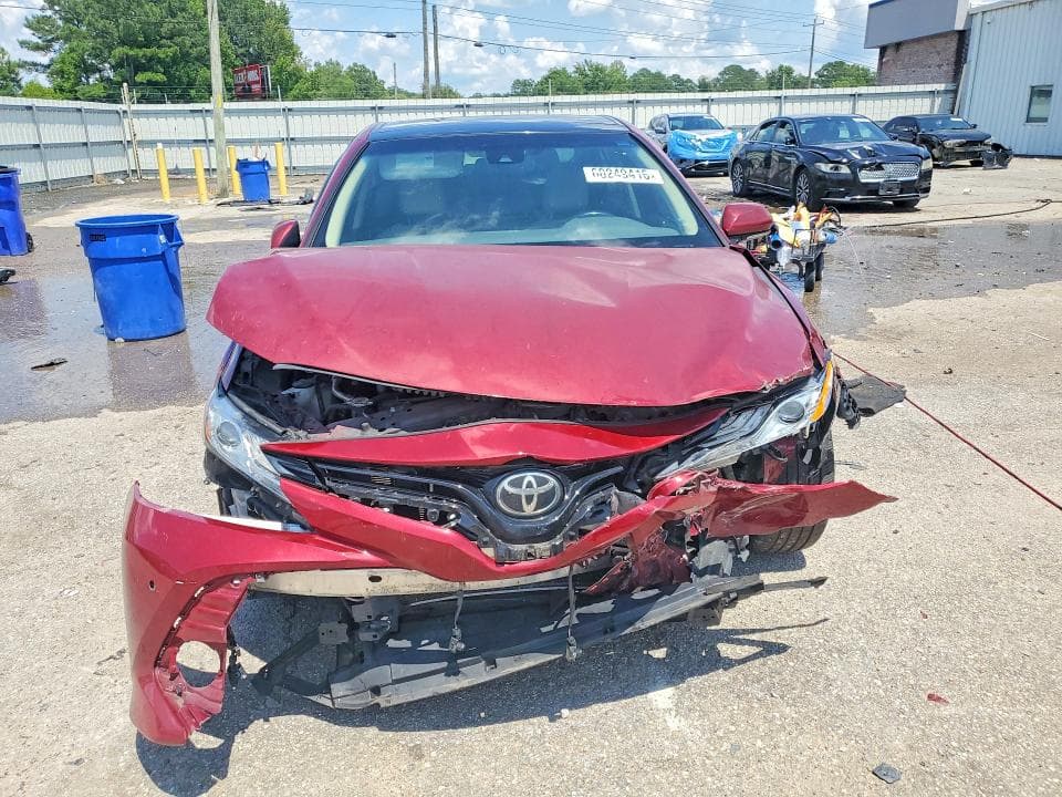2018 TOYOTA CAMRY XLE 5