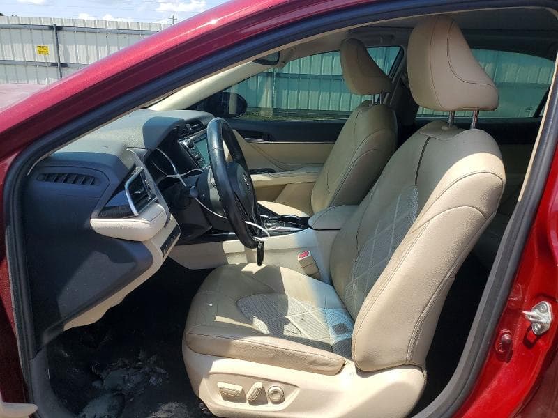 2018 TOYOTA CAMRY XLE 7