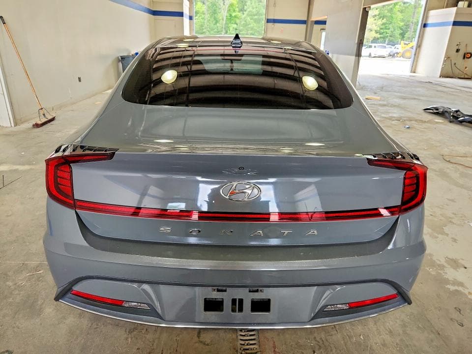 2021 HYUNDAI SONATA SE 6