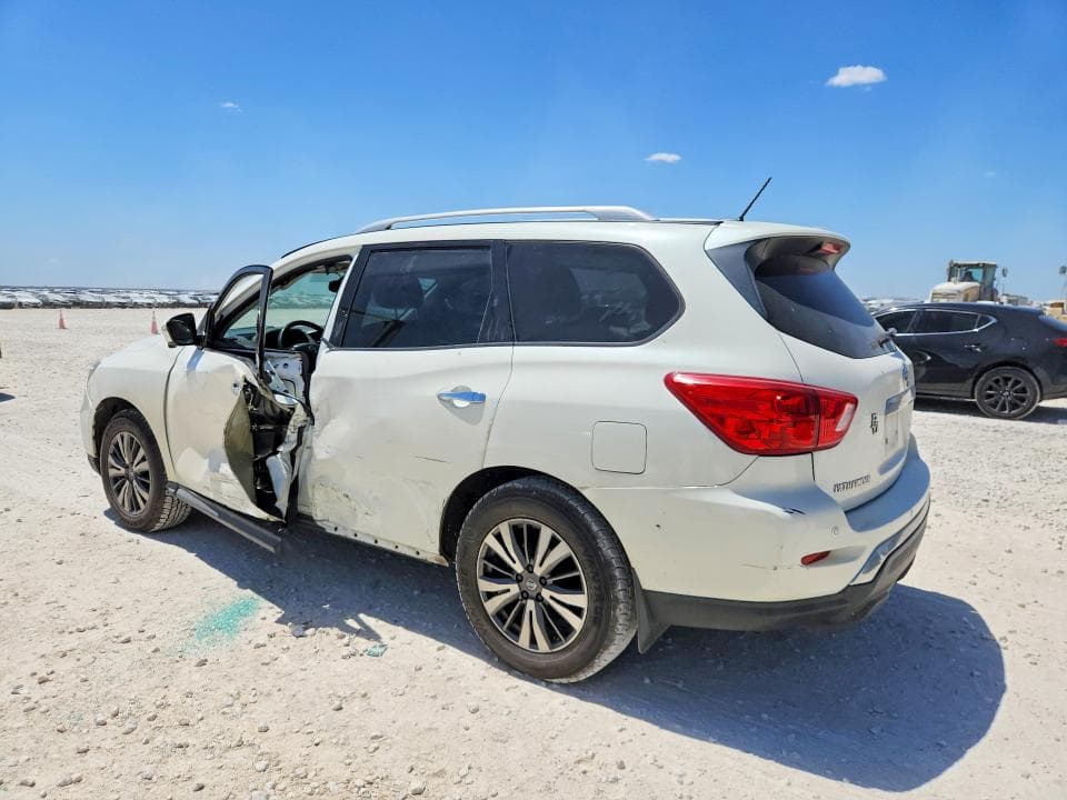 2017 NISSAN PATHFINDER SL 2