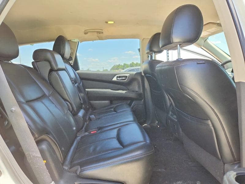 2017 NISSAN PATHFINDER SL 11