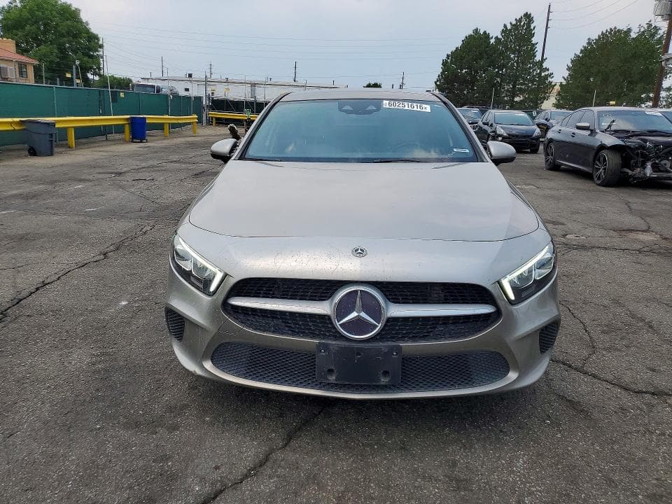 2019 MERCEDES-BENZ A 220 4MATIC 5