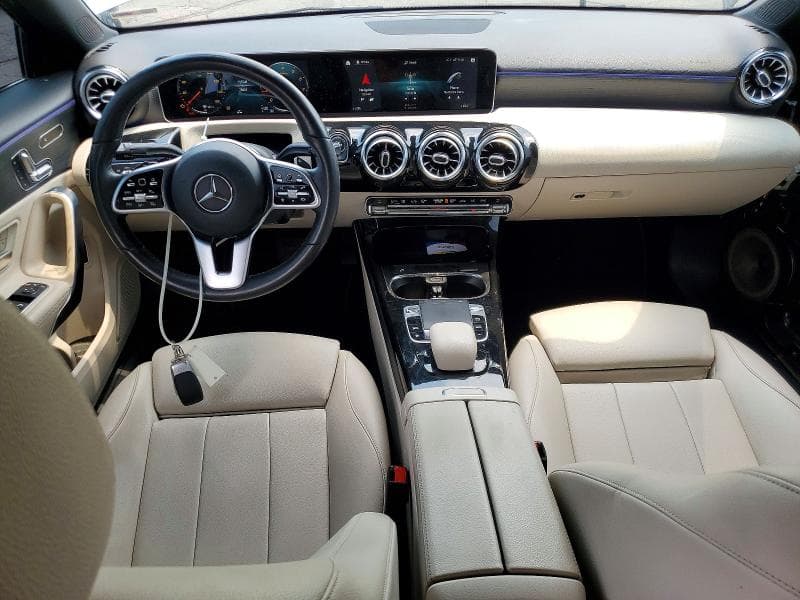 2019 MERCEDES-BENZ A 220 4MATIC 8