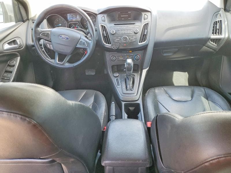 2016 FORD FOCUS SE 8