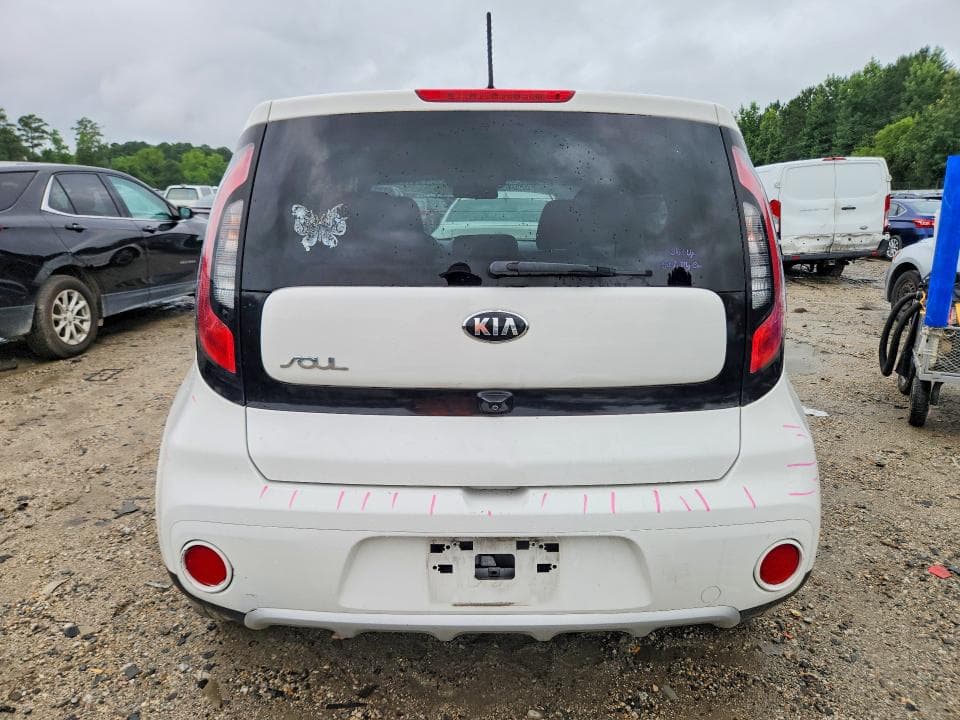 2017 KIA SOUL + 6