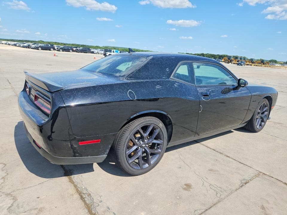 2023 DODGE CHALLENGER R/T 3