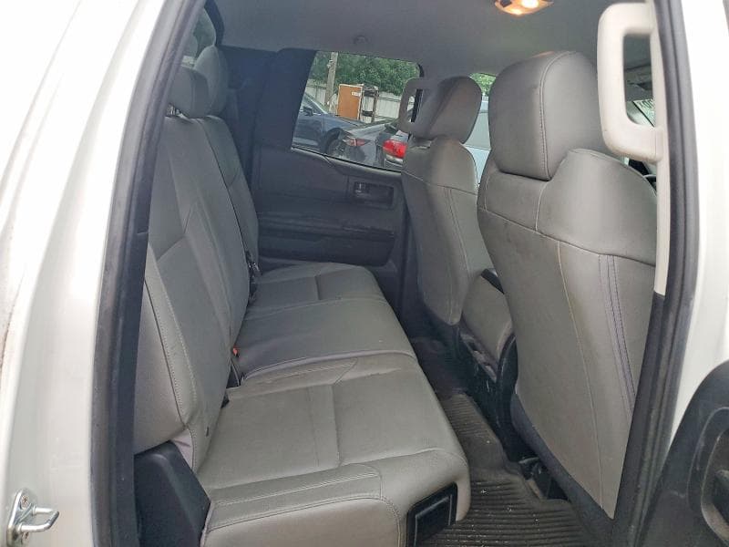 2021 TOYOTA TUNDRA SR 10
