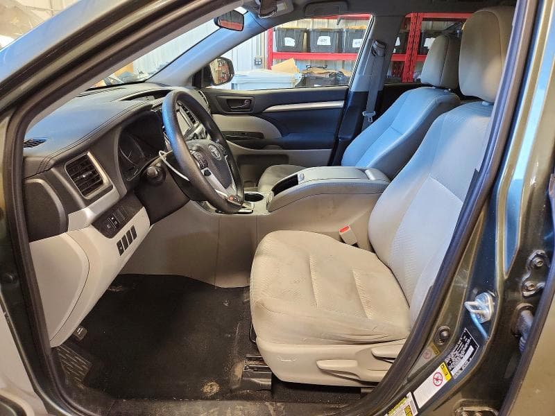 2019 TOYOTA HIGHLANDER LE LE 7