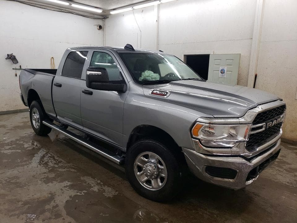 2024 RAM 2500 TRADESMAN TRADESMAN 4