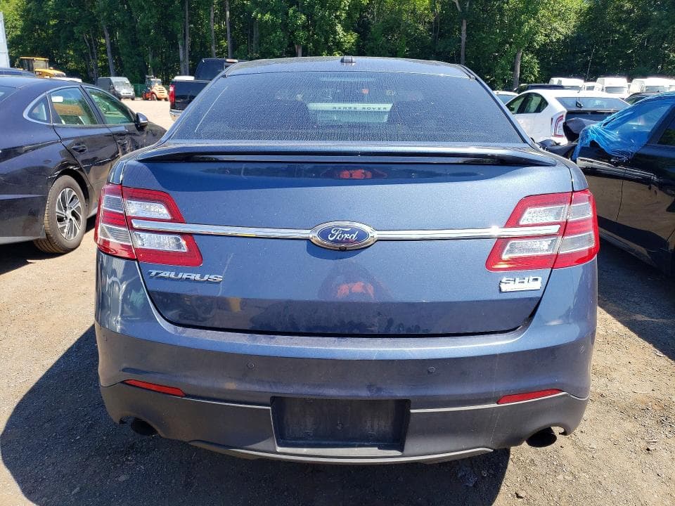 2018 FORD TAURUS SHO 6