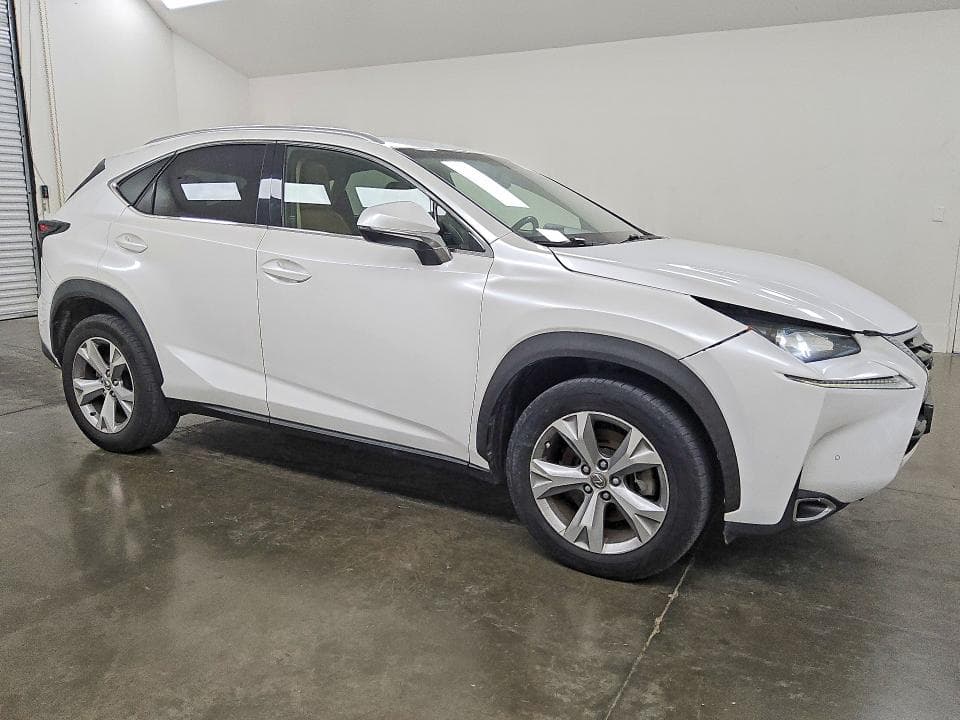 2017 LEXUS NX 200T BASE 4