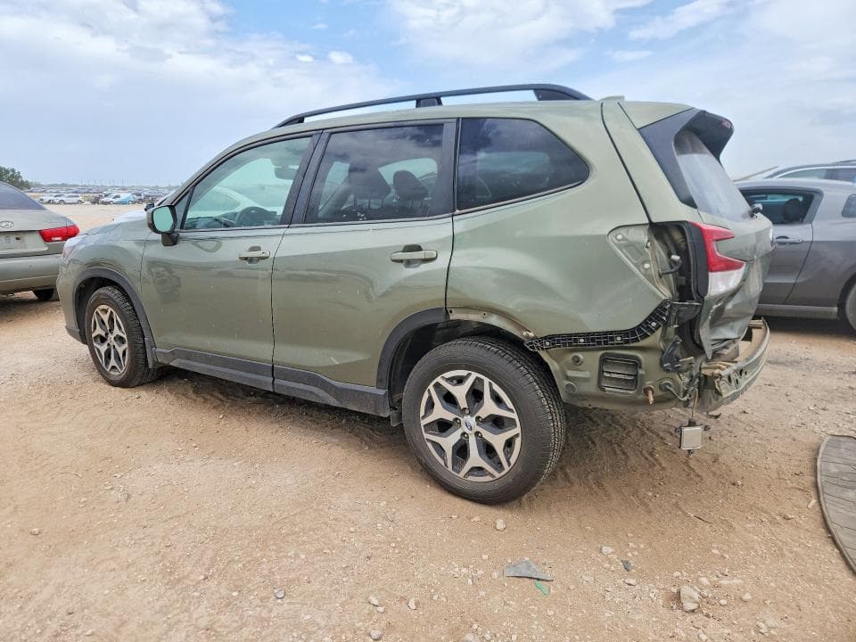2019 SUBARU FORESTER PREMIUM 2