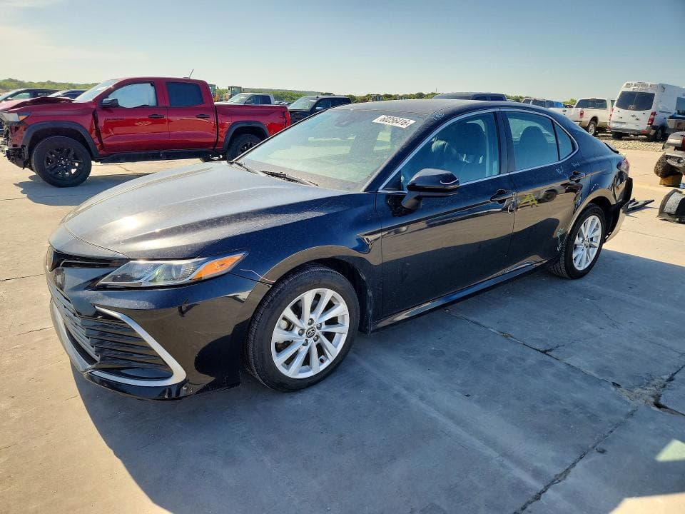 2021 TOYOTA CAMRY LE - 1