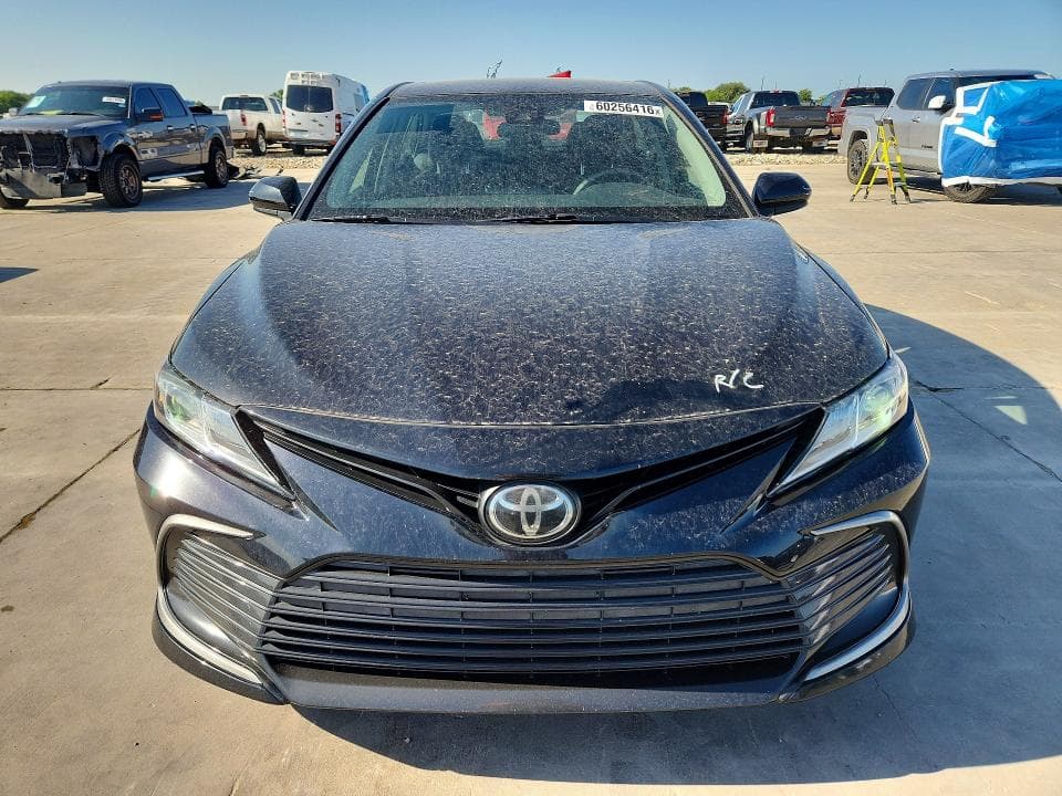 2021 TOYOTA CAMRY LE 5