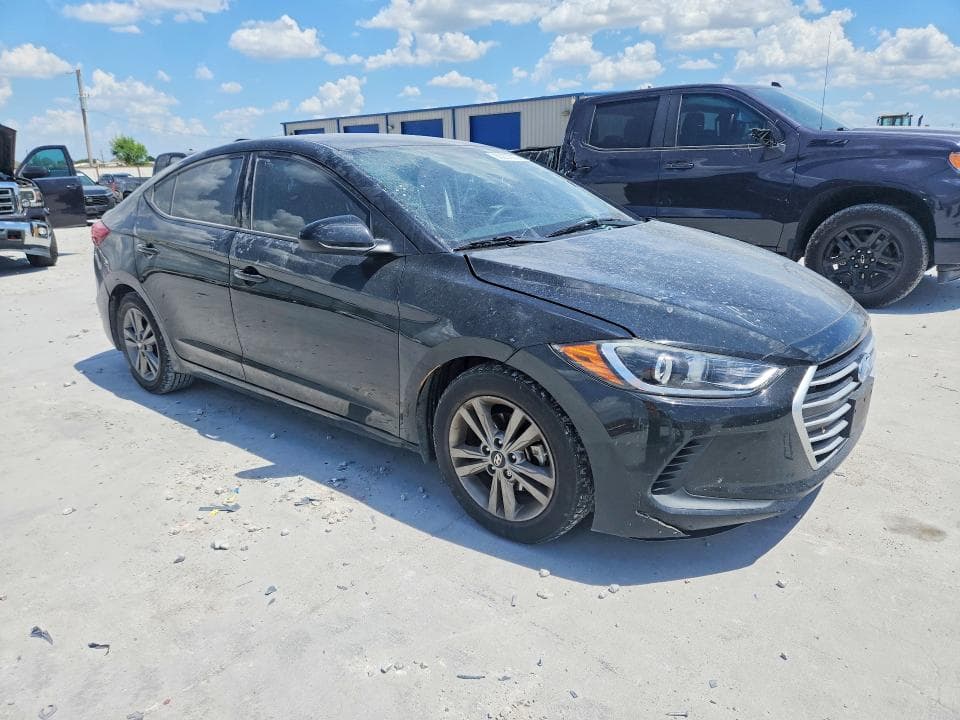 2017 HYUNDAI ELANTRA SE SE 4
