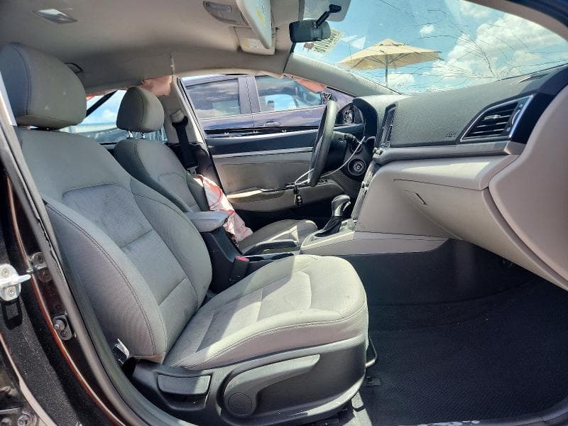 2017 HYUNDAI ELANTRA SE SE 7