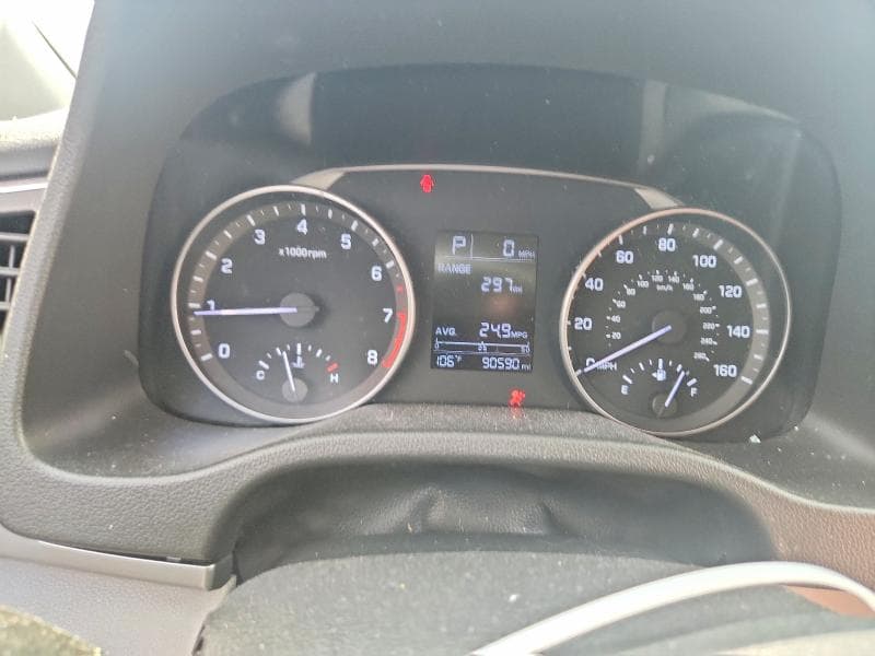 2017 HYUNDAI ELANTRA SE SE 9