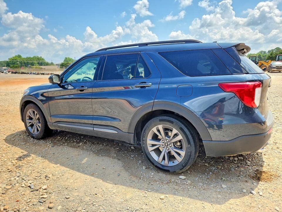 2024 FORD EXPLORER XLT 2