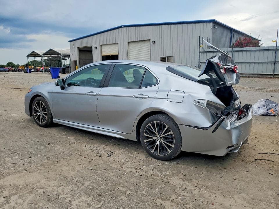 2018 TOYOTA CAMRY SE SE 2
