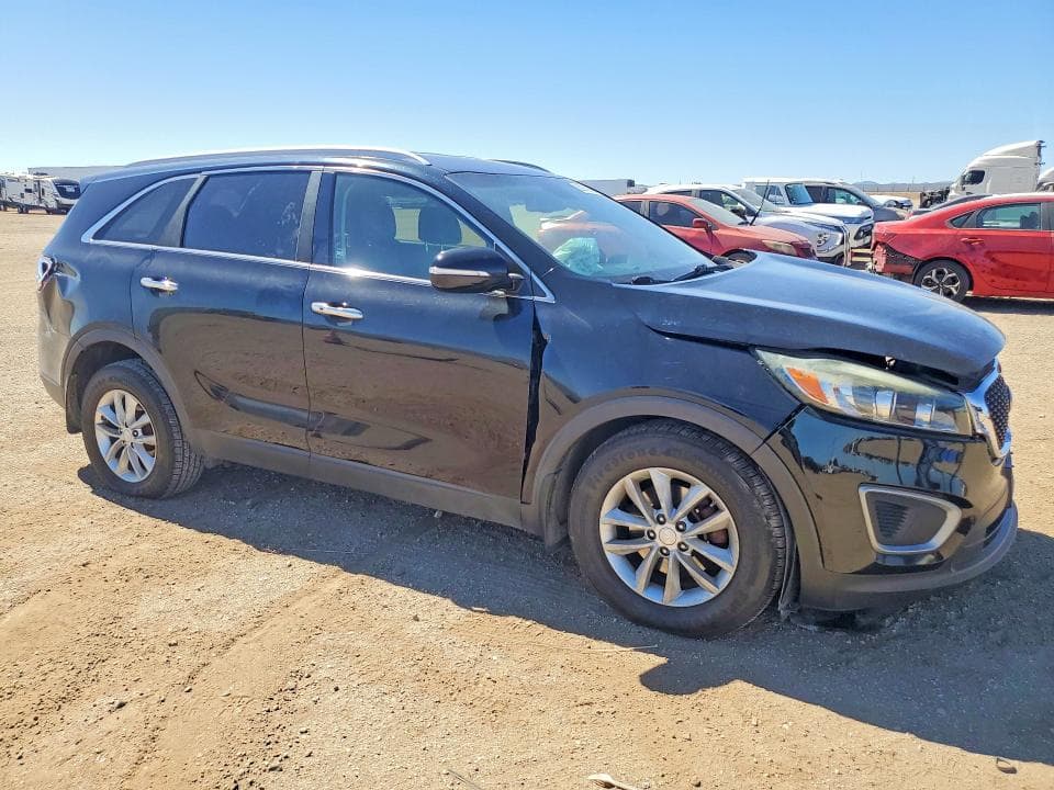 2017 KIA SORENTO LX 4