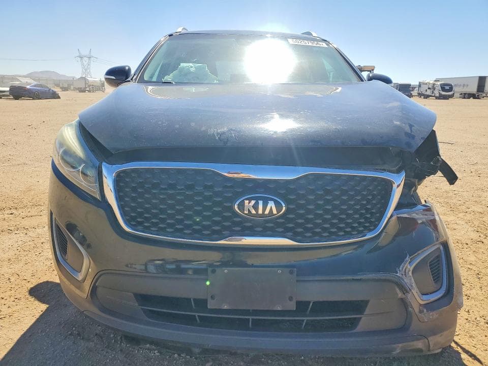 2017 KIA SORENTO LX 5