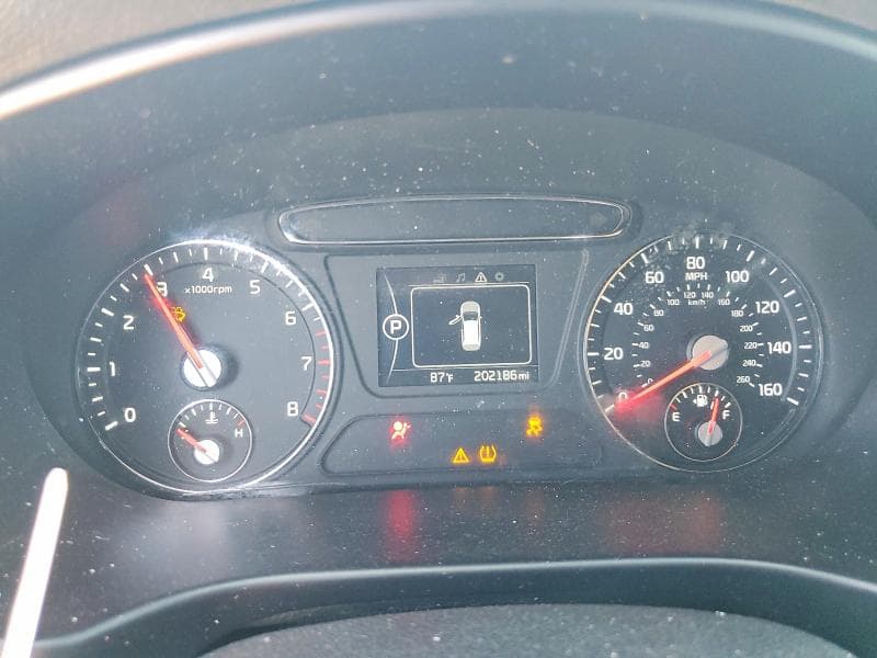 2017 KIA SORENTO LX 9