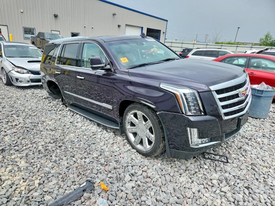 2018 CADILLAC ESCALADE LUXURY 4