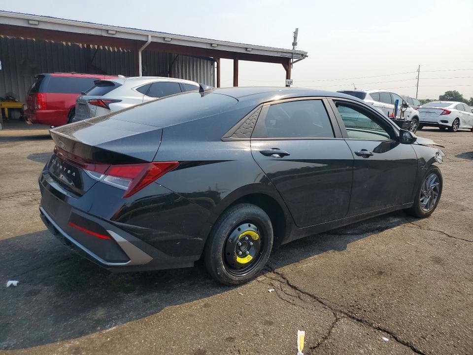 2024 HYUNDAI ELANTRA SEL 3