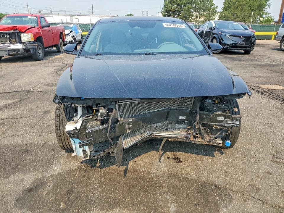 2024 HYUNDAI ELANTRA SEL 5
