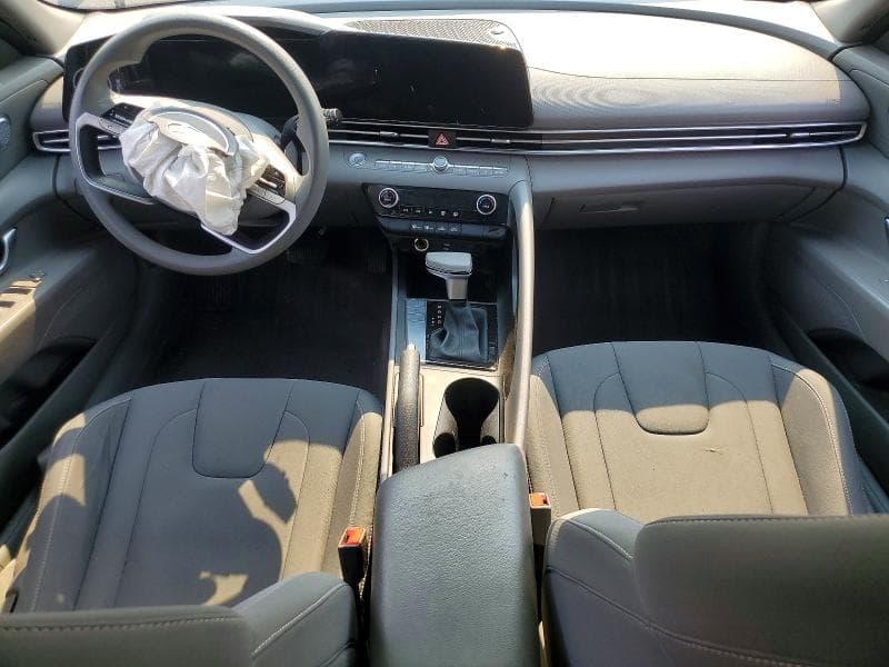 2024 HYUNDAI ELANTRA SEL 8