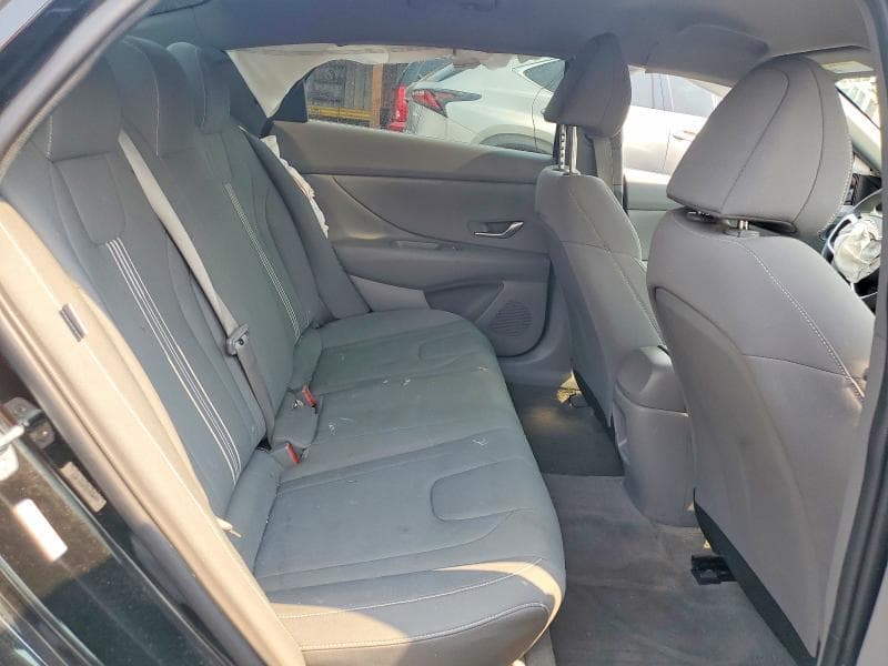 2024 HYUNDAI ELANTRA SEL 10