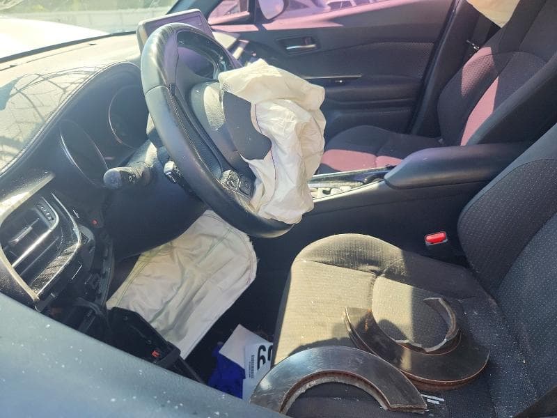2019 TOYOTA C-HR XLE 7