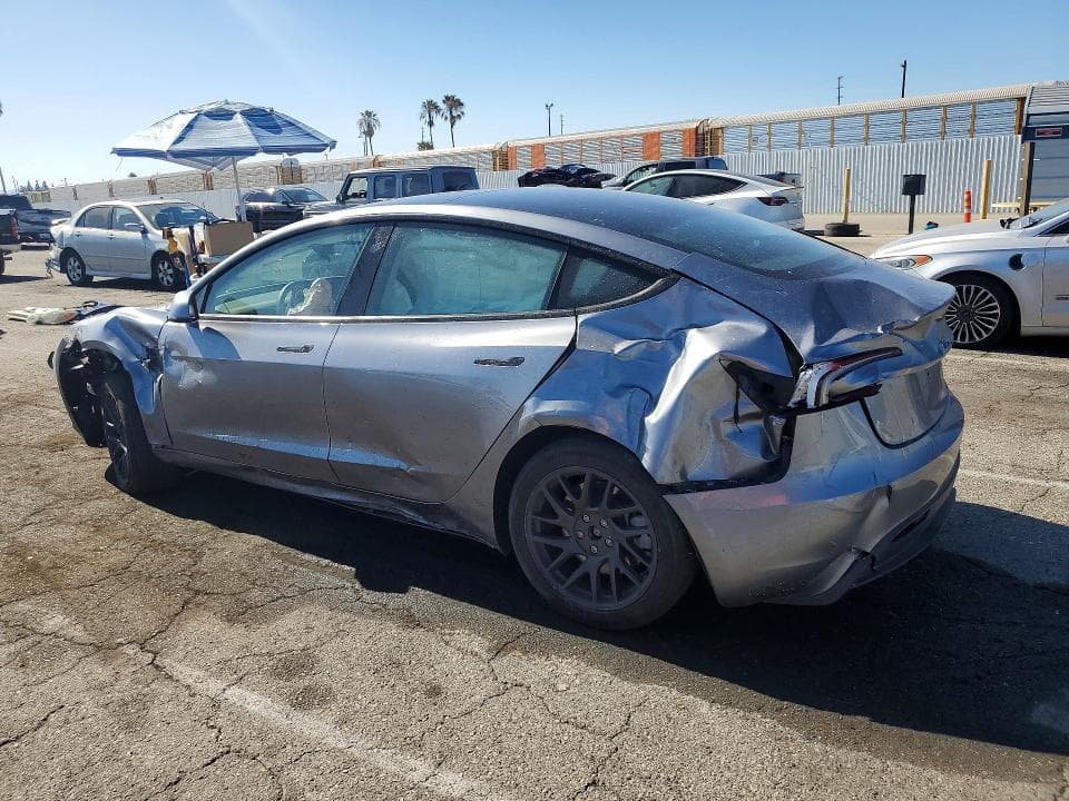 2025 TESLA MODEL 3 2