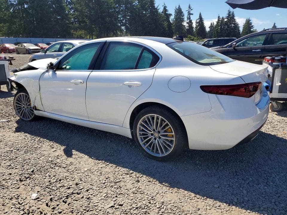 2021 ALFA ROMEO GIULIA TI 2