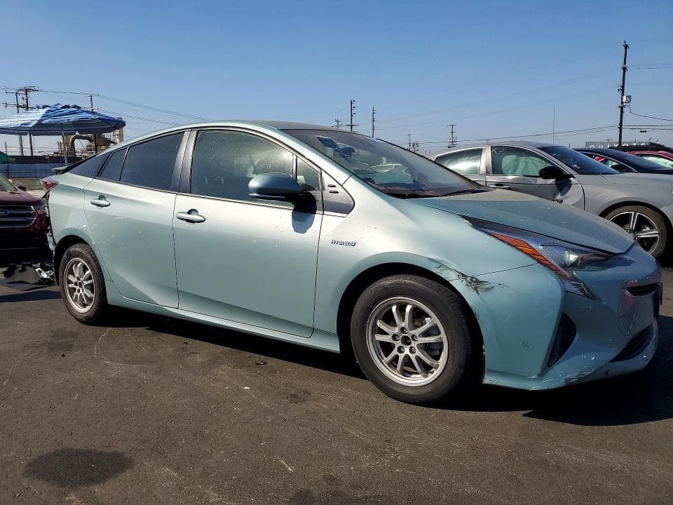 2017 TOYOTA PRIUS TWO 4