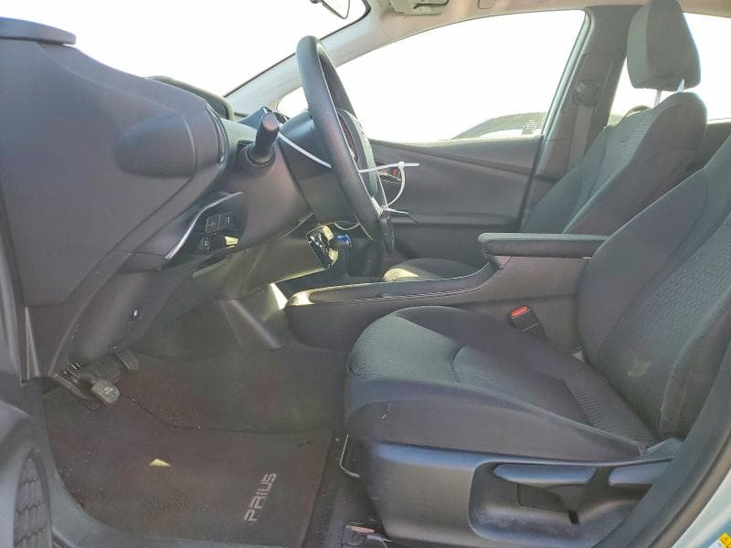 2017 TOYOTA PRIUS TWO 7