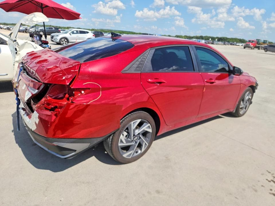 2025 HYUNDAI ELANTRA SEL SPORT 3