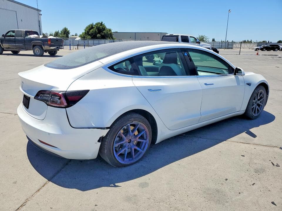 2020 TESLA MODEL 3 3