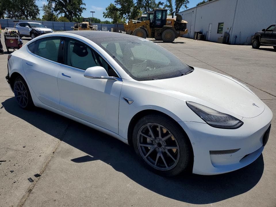 2020 TESLA MODEL 3 4