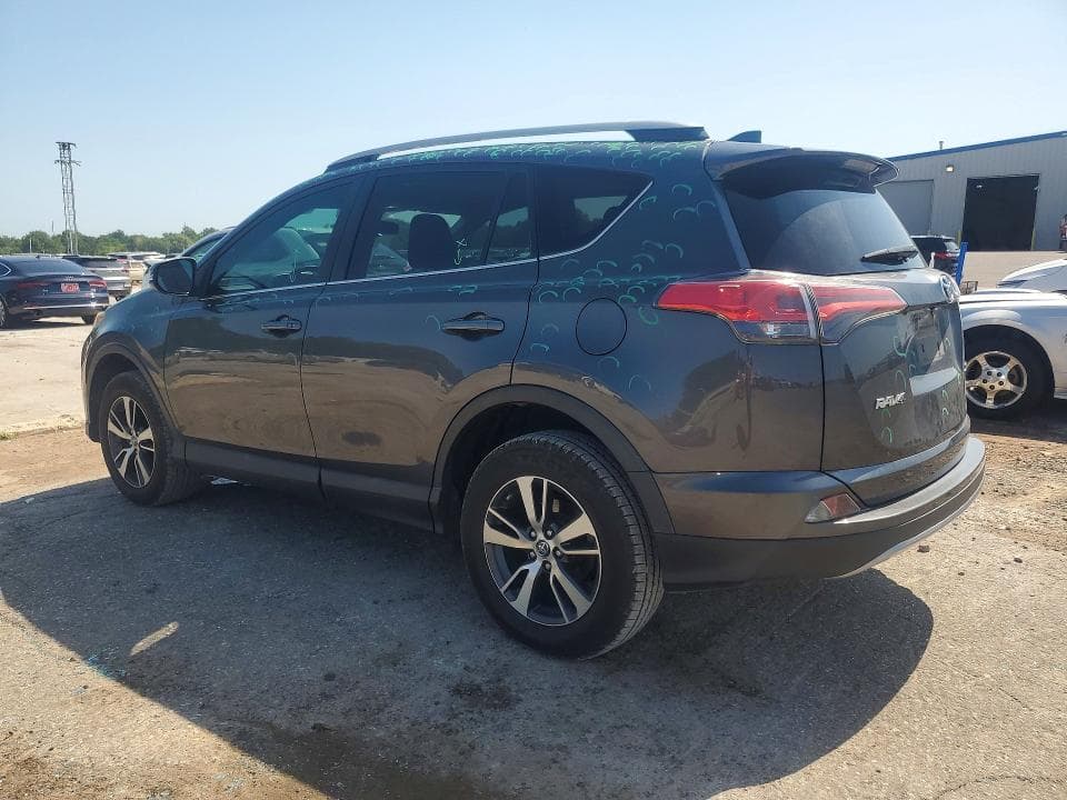 2018 TOYOTA RAV4 XLE 2