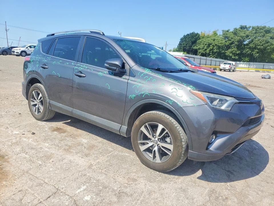 2018 TOYOTA RAV4 XLE 4