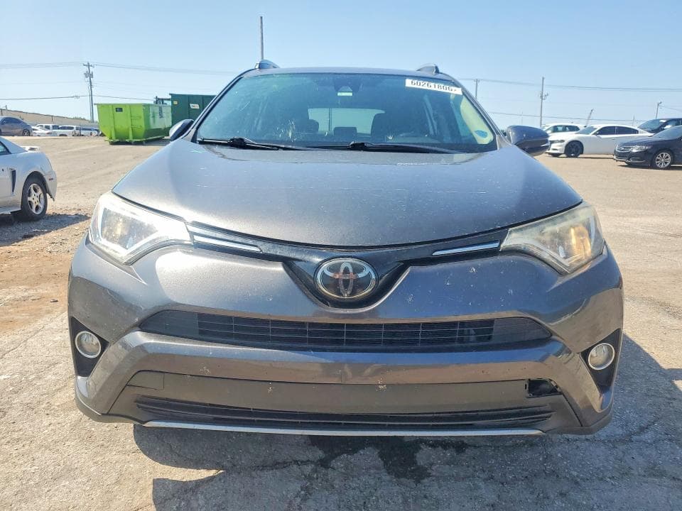 2018 TOYOTA RAV4 XLE 5