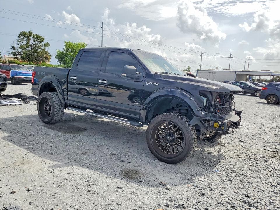 2017 FORD F150 SUPERCREW 4