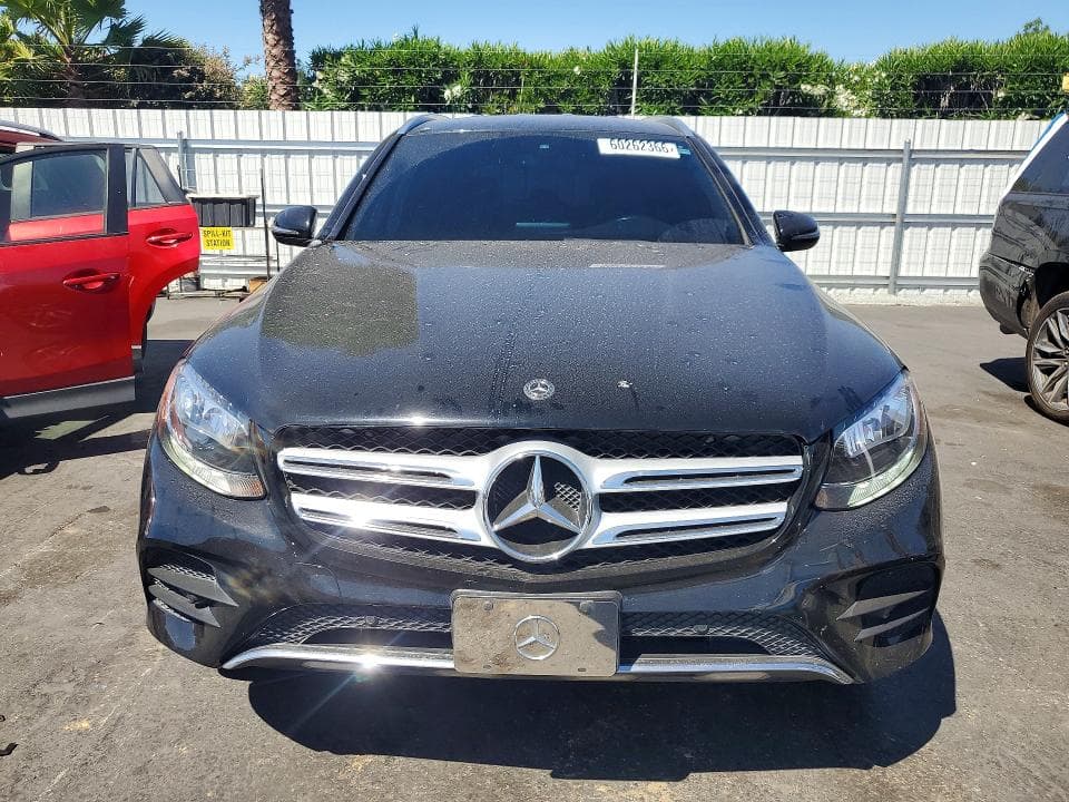 2019 MERCEDES-BENZ GLC 300 5